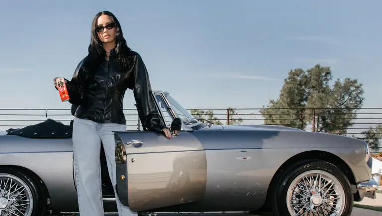 セレブ出資のサボテンウォーターが話題！次世代ドリンクの仕入れトレンド